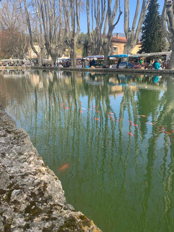 Le Cabanon De Livia Avec Piscine Privee Vila Cucuron Exterior foto