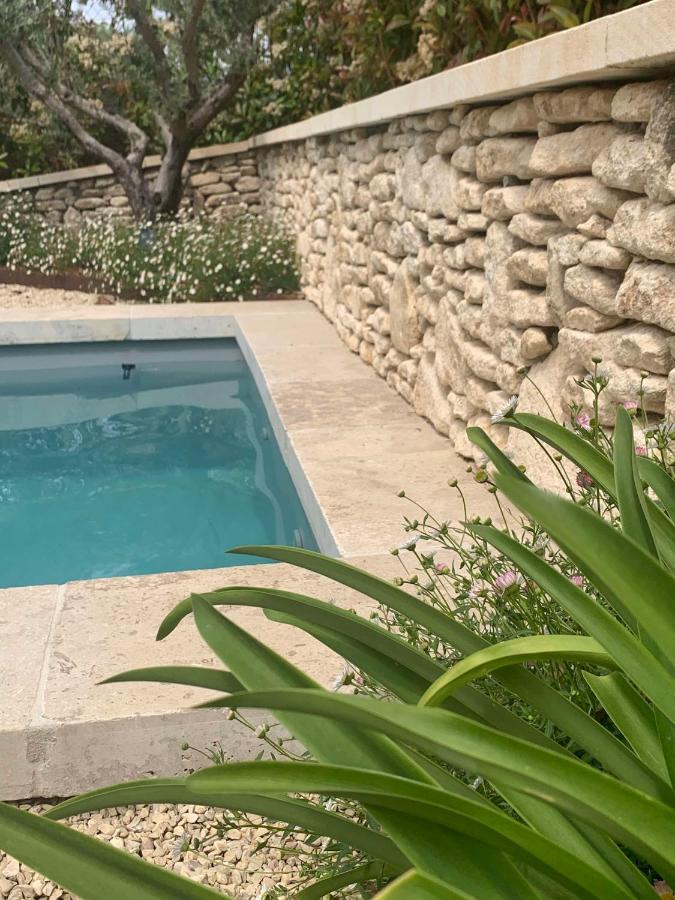 Le Cabanon De Livia Avec Piscine Privee Vila Cucuron Exterior foto
