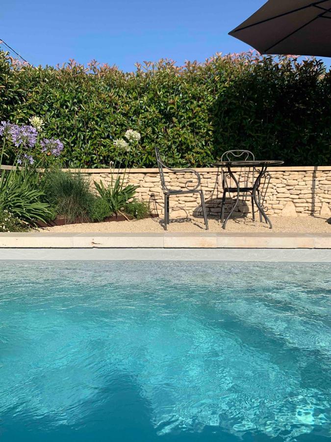 Le Cabanon De Livia Avec Piscine Privee Vila Cucuron Exterior foto