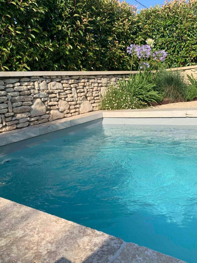 Le Cabanon De Livia Avec Piscine Privee Vila Cucuron Exterior foto