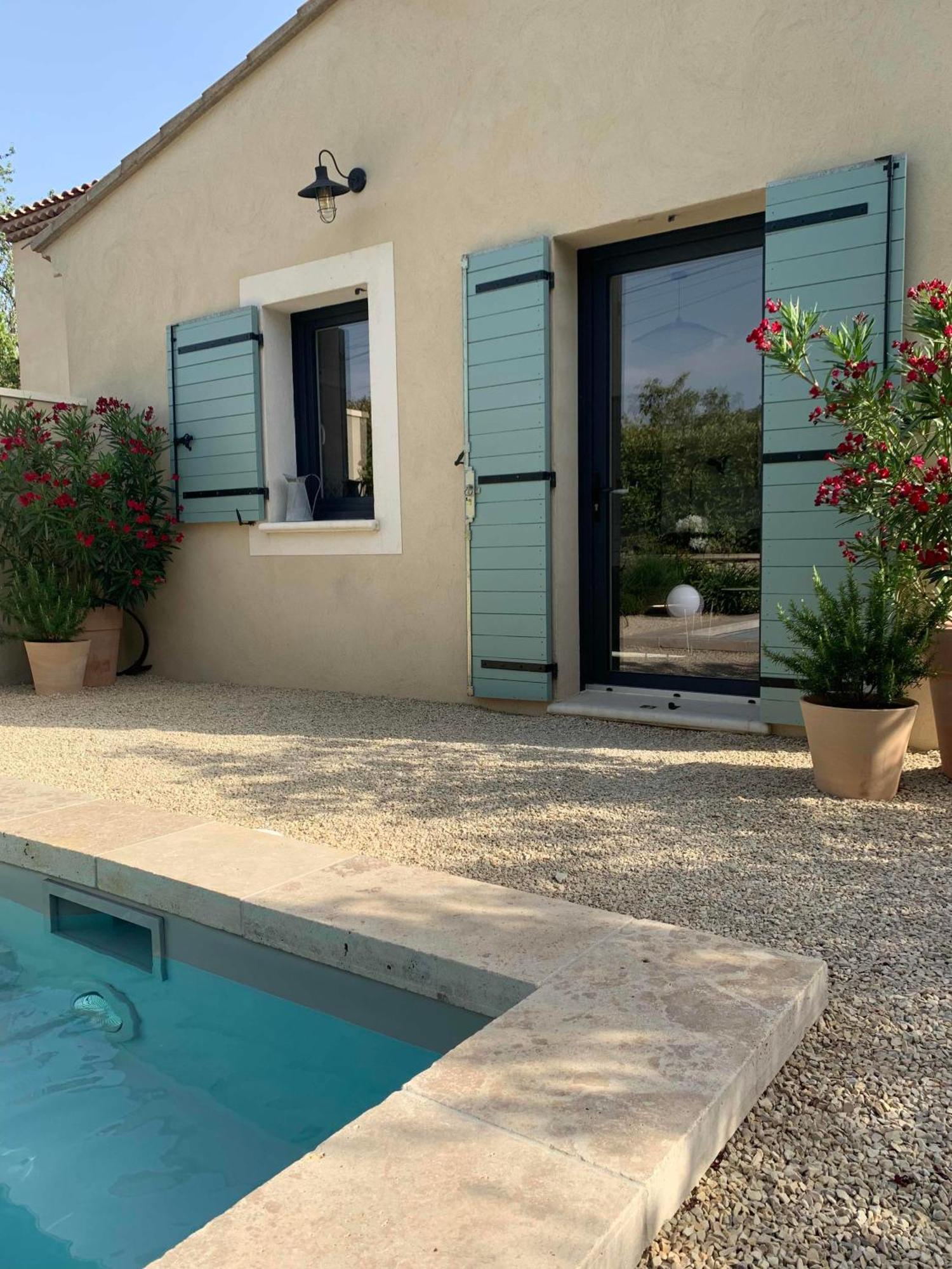 Le Cabanon De Livia Avec Piscine Privee Vila Cucuron Exterior foto