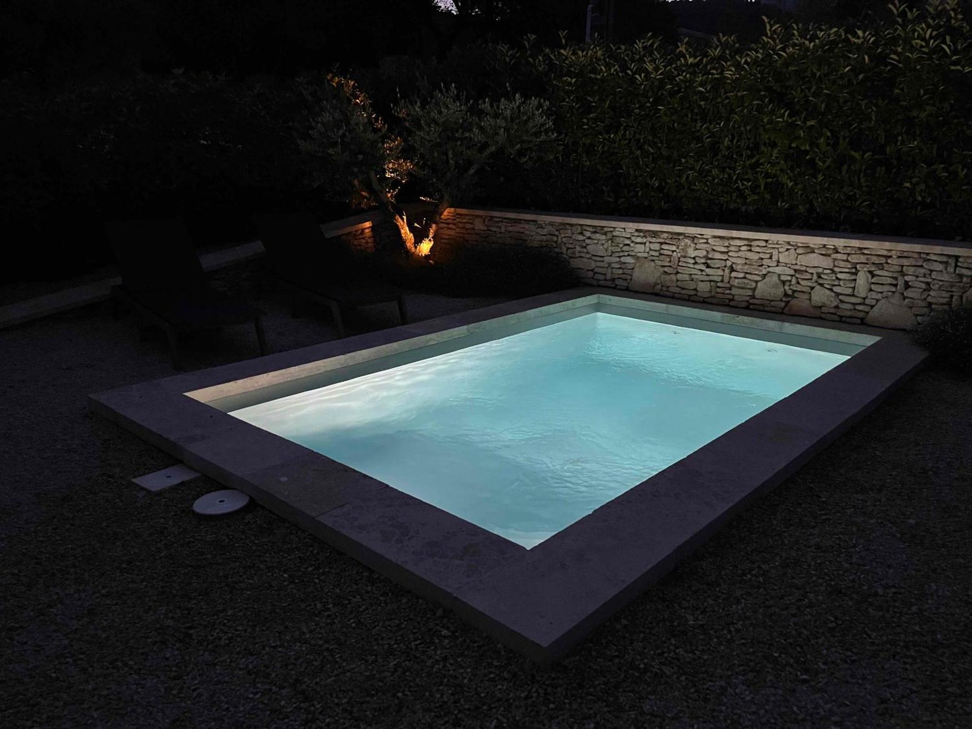 Le Cabanon De Livia Avec Piscine Privee Vila Cucuron Exterior foto