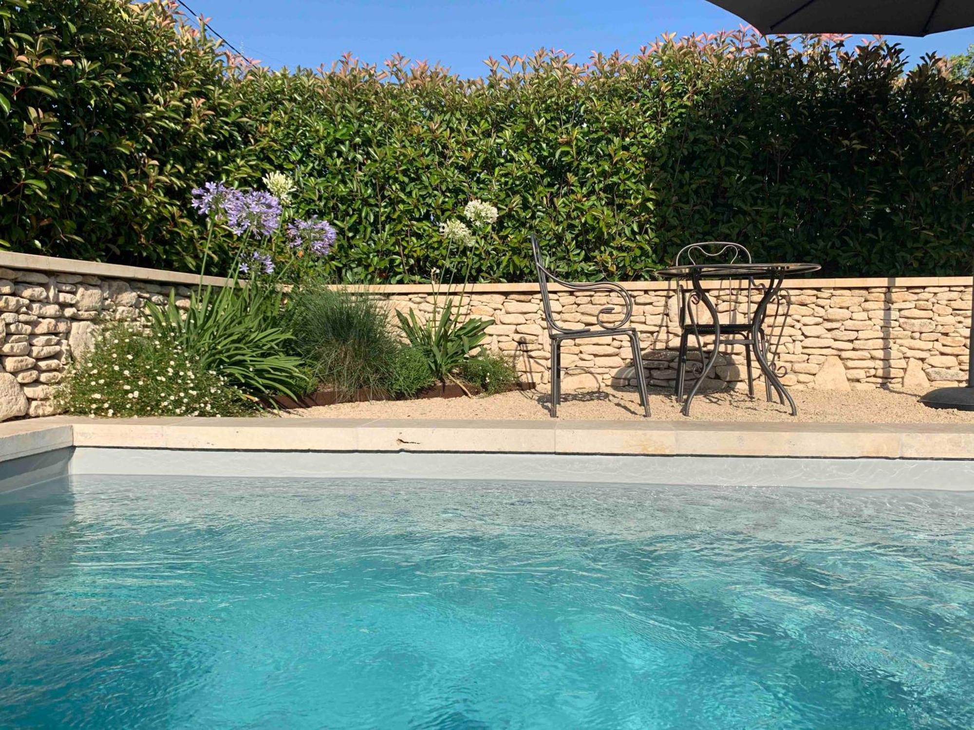 Le Cabanon De Livia Avec Piscine Privee Vila Cucuron Exterior foto